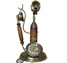 Telefon s mikrofonem